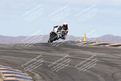 media/Nov-16-2025-Race Pace (Sun) [[8c5fa54630]]/Verified Riders/1-Turns 9 and 10 (925am)/